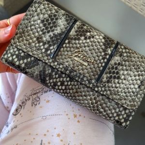 Guess wallet